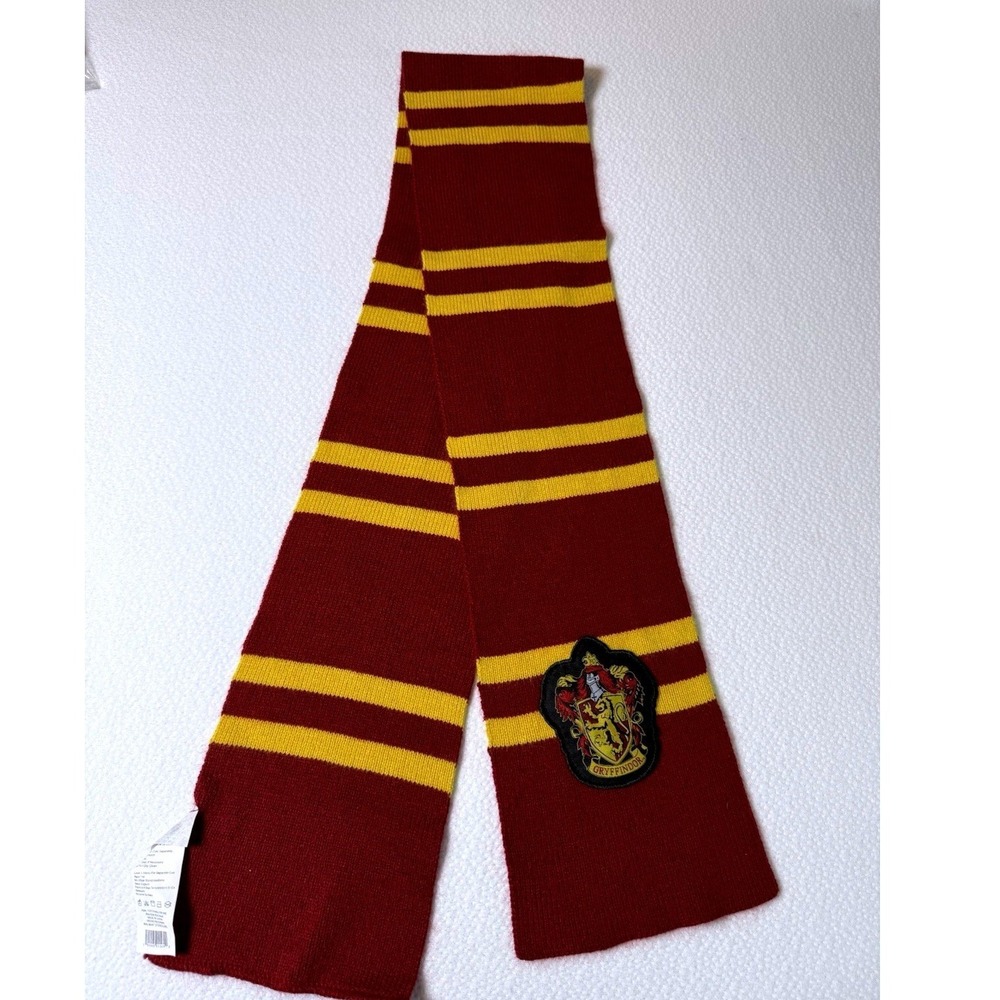 Harry Potter Gryffindor Scarf Red Gold Knit 60x6.5 Striped Crest